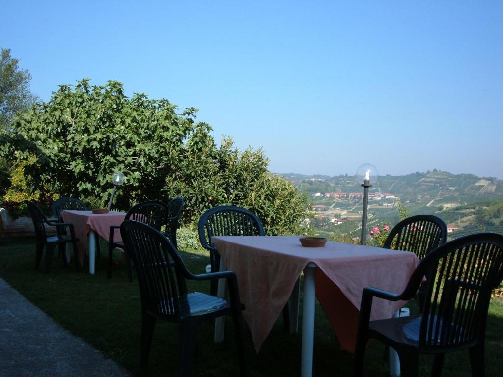فيلا Monteu Roeroفي Agriturismo Cascina Vrona المظهر الخارجي الصورة